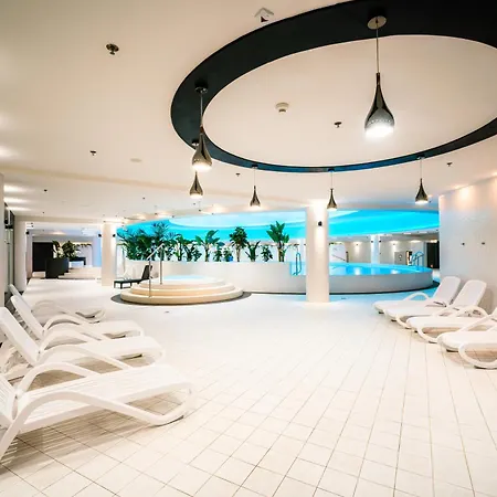 Apartamento Hanza Pionier 2 I Balkon & Pool Parking By Stayly