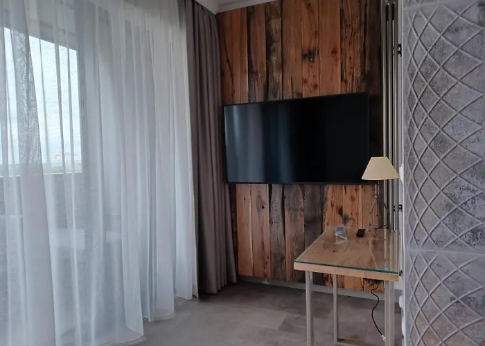 Hanza Pionier 2 I Balkon & Pool Parking By Stayly 슈체친